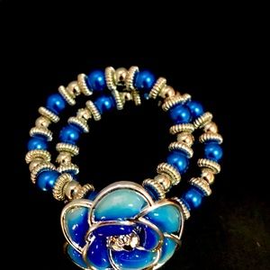 Blue flower beaded charm bracelet
